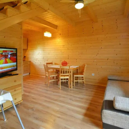 Comfortable Wooden Homes Near The Dom wakacyjny *